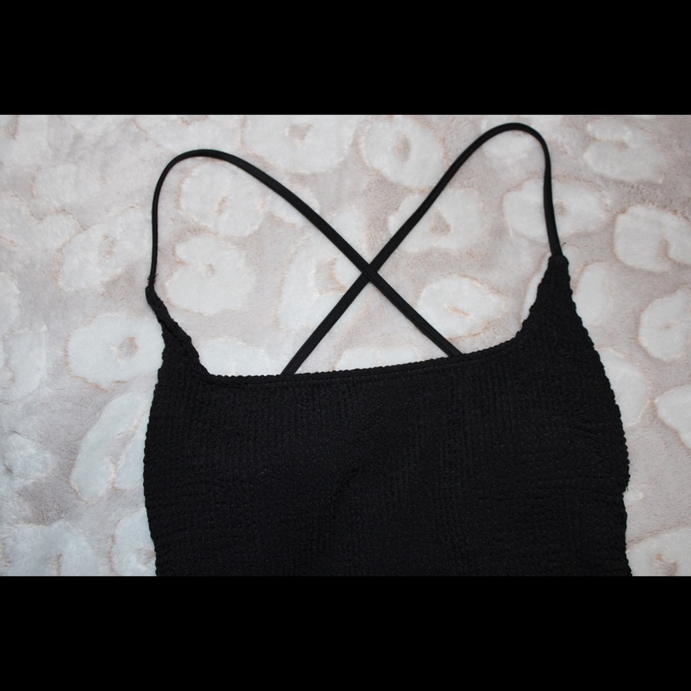 Backless SHEIN bathing suit